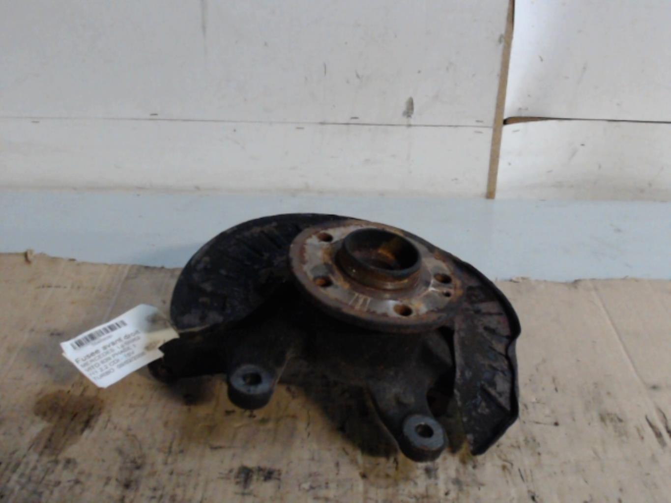 Fusee avant droit MERCEDES VITO 639 PHASE 1  - 1