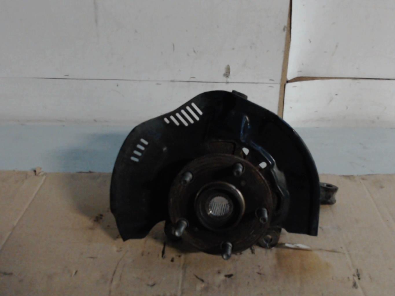Fusee avant droit TOYOTA AURIS 1 PHASE 1 Diesel - 1