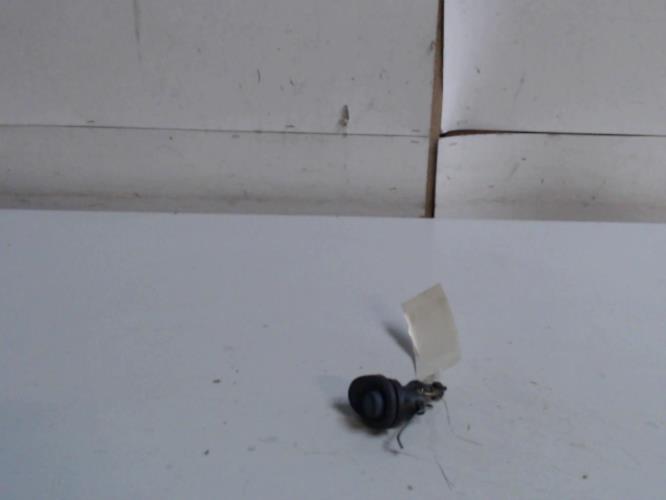 Bouton de coffre - RENAULT...