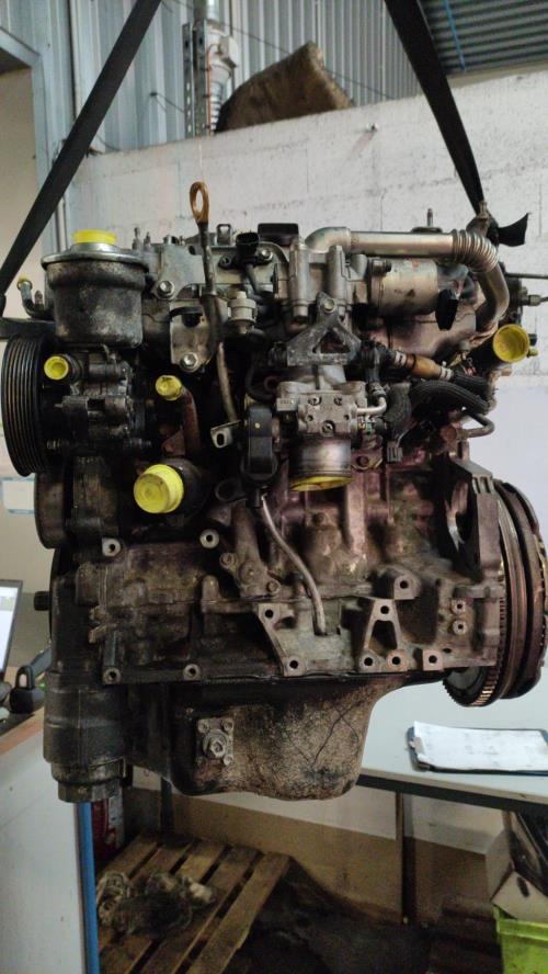 Moteur - TOYOTA AVENSIS 2...