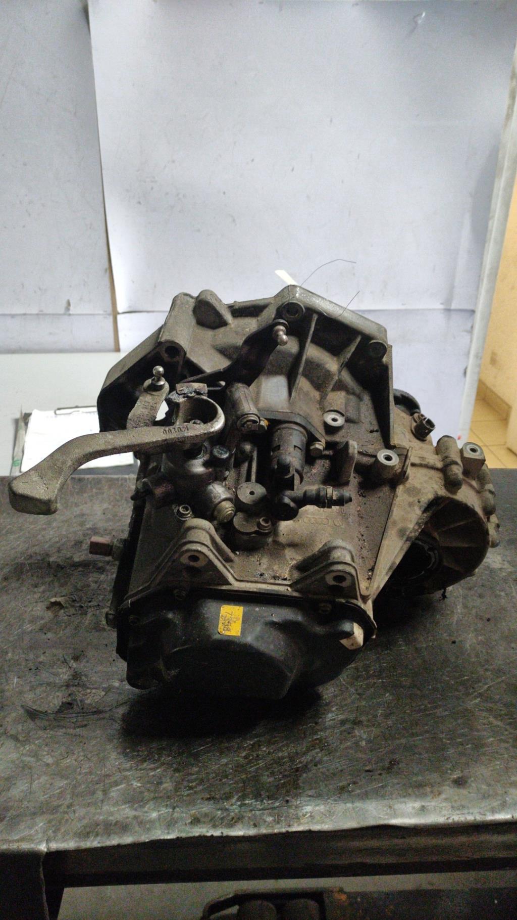 Boite de vitesses VOLKSWAGEN FOX  - 1