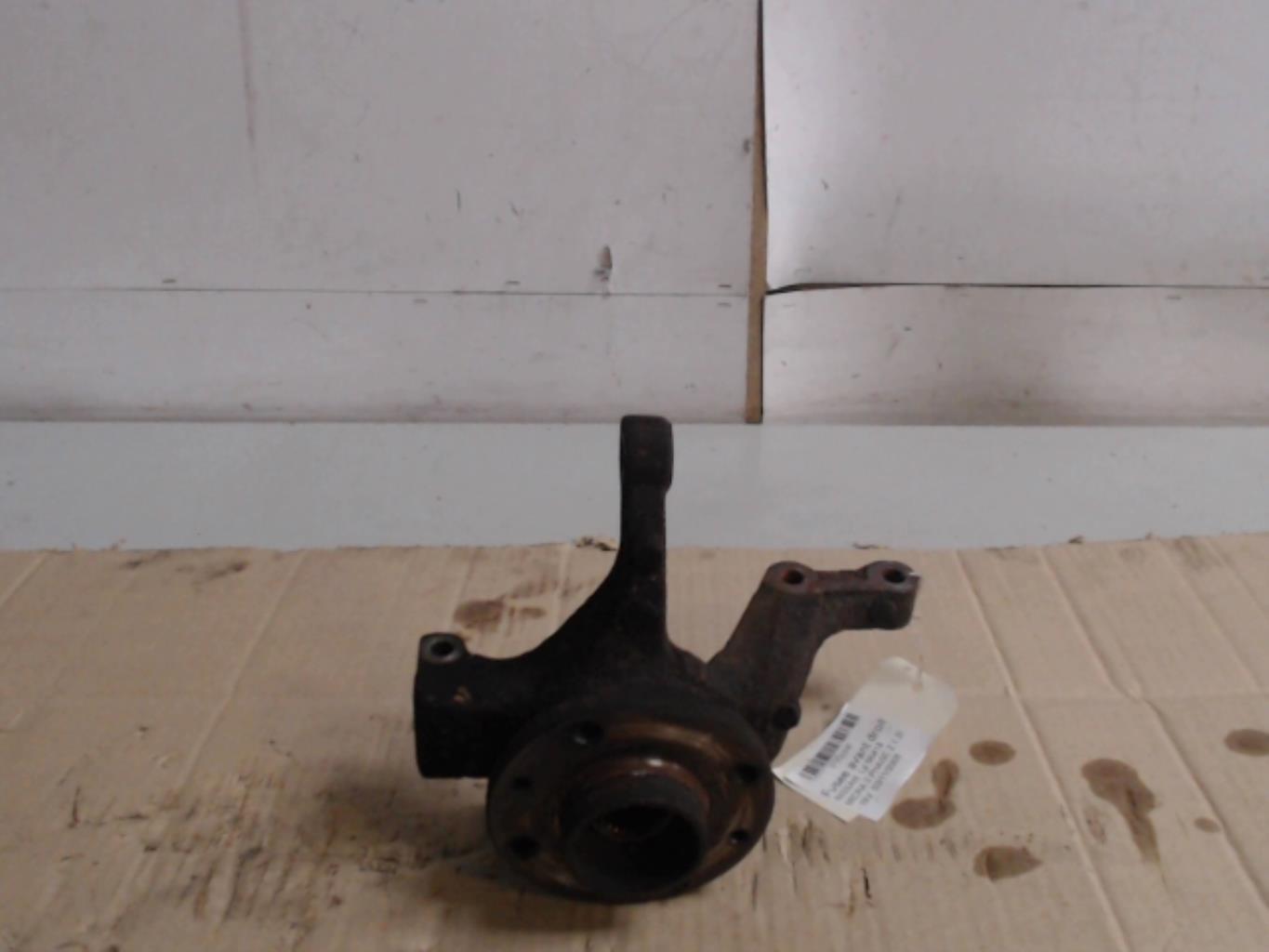 Fusee avant droit NISSAN MICRA 3 PHASE 2 Essence - 1