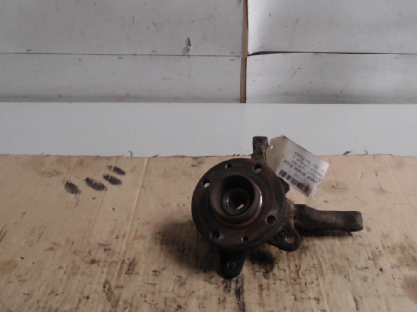 Fusee avant droit RENAULT TWINGO 1 PHASE 3 Essence - 1