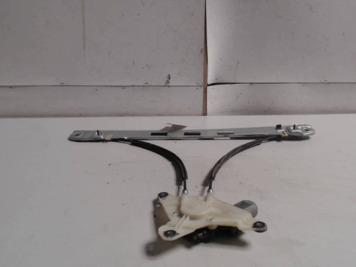 Leve vitre electrique avant droit RENAULT MASTER 3 PHASE 2 Diesel - 1