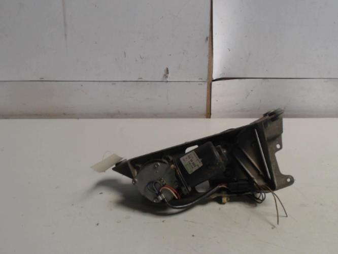 Moteur essuie glace avant -...