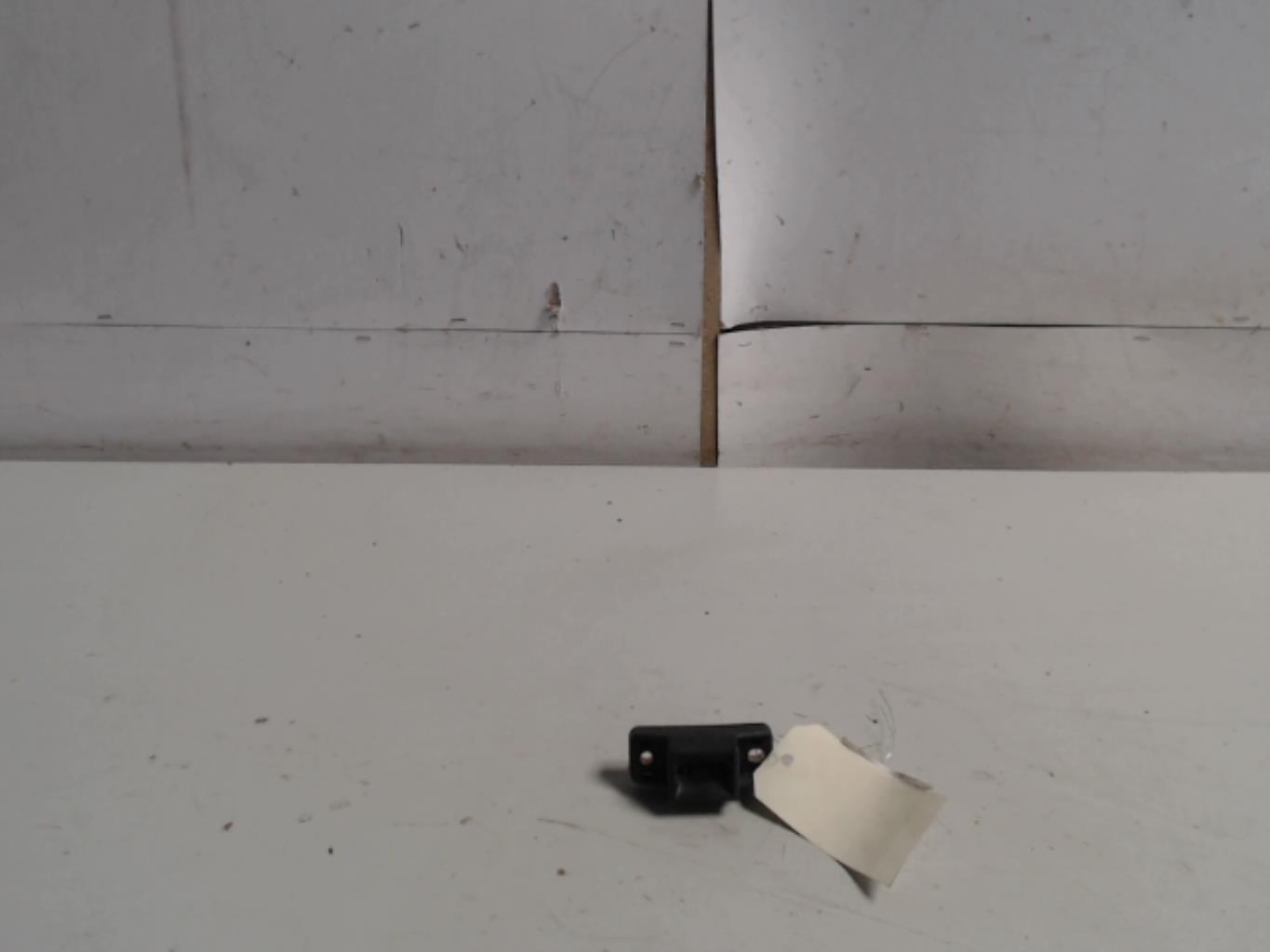 Serrure de hayon RENAULT CLIO 2 PHASE 1  - 1