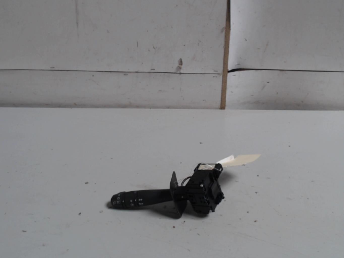 Commodo phare DACIA LOGAN MCV 1 PHASE 1 BREAK Essence - 1