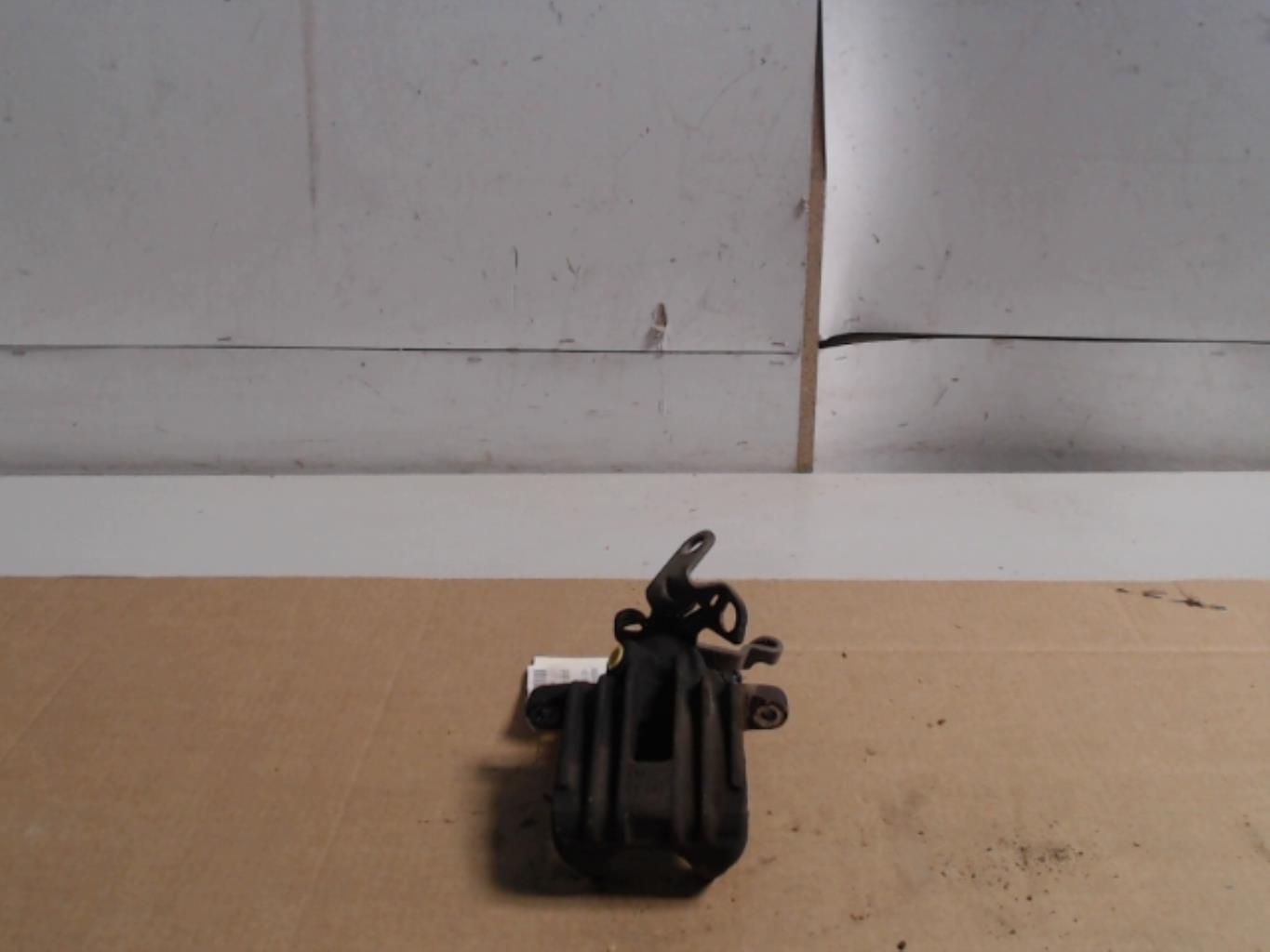 Etrier avant droit (freinage) AUDI A3 2 PHASE 1 Diesel - 1