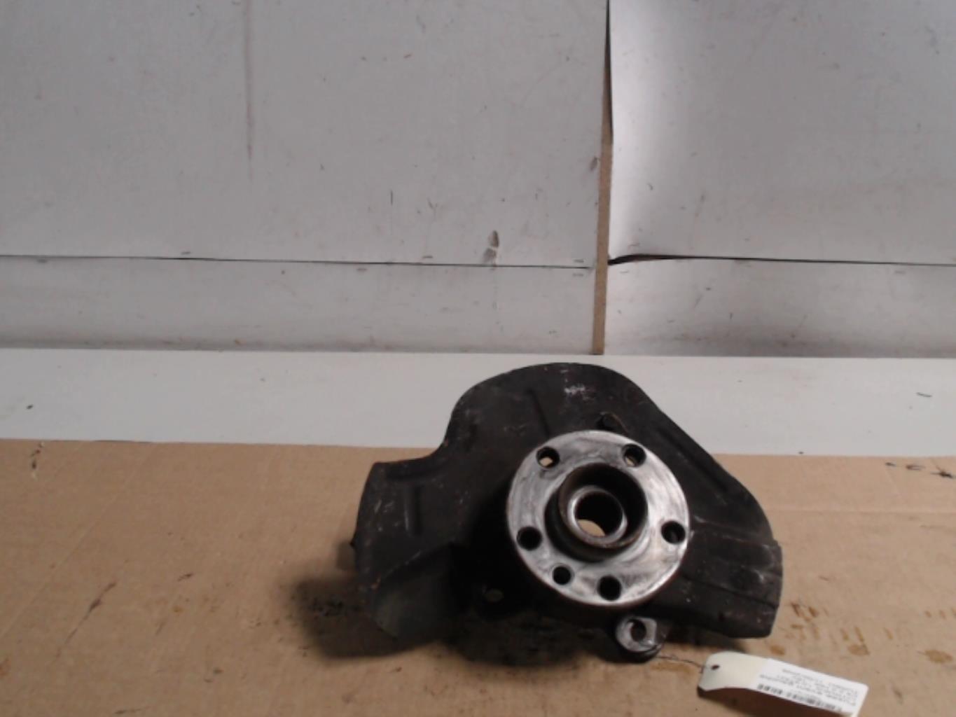 Fusee avant gauche CITROEN C8 Diesel - 1