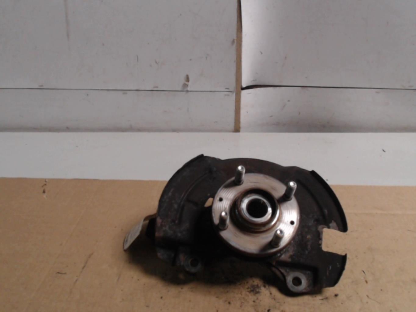 Fusee avant gauche HYUNDAI GETZ PHASE 2 Diesel - 1