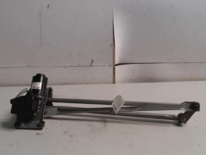 Moteur essuie glace avant -...
