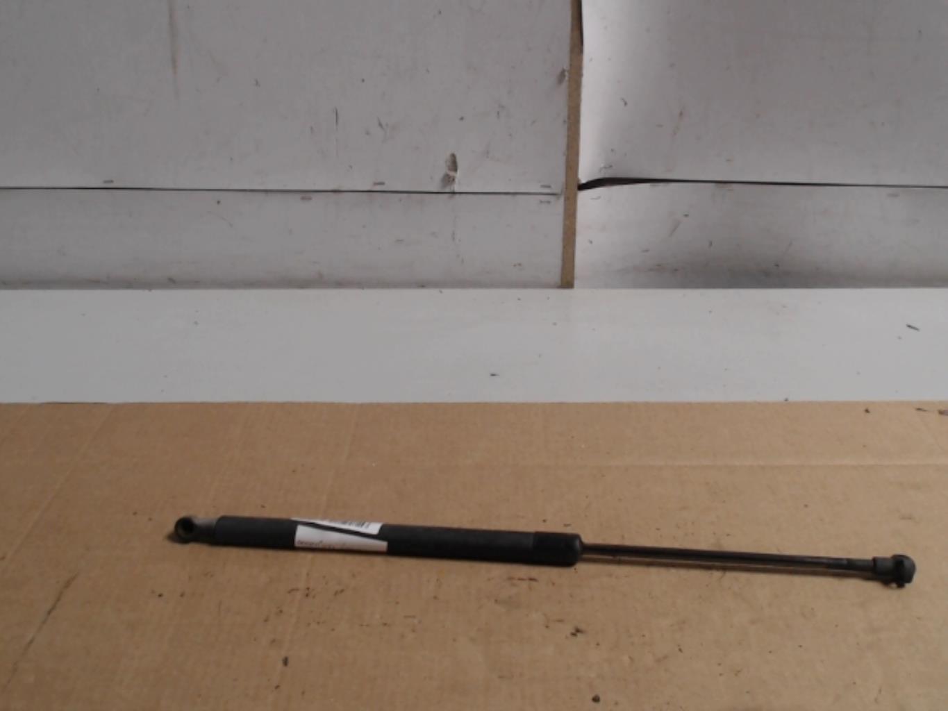Verin de coffre droit AUDI A3 2 PHASE 1 Diesel - 1
