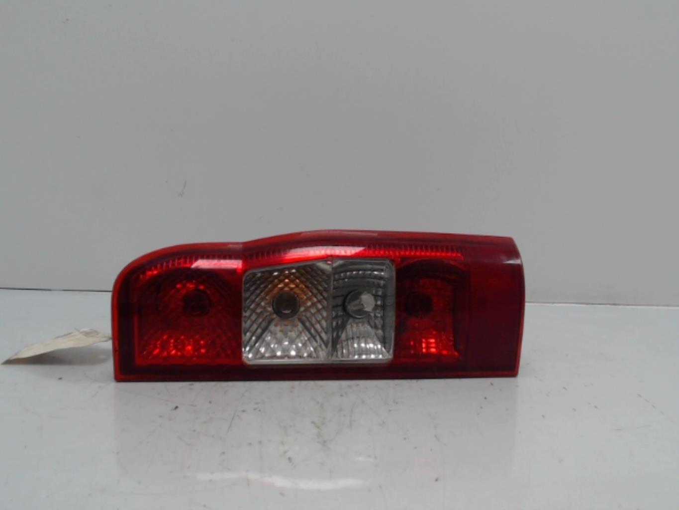 Feu arriere principal droit (feux) FORD TRANSIT 4 Diesel - 1