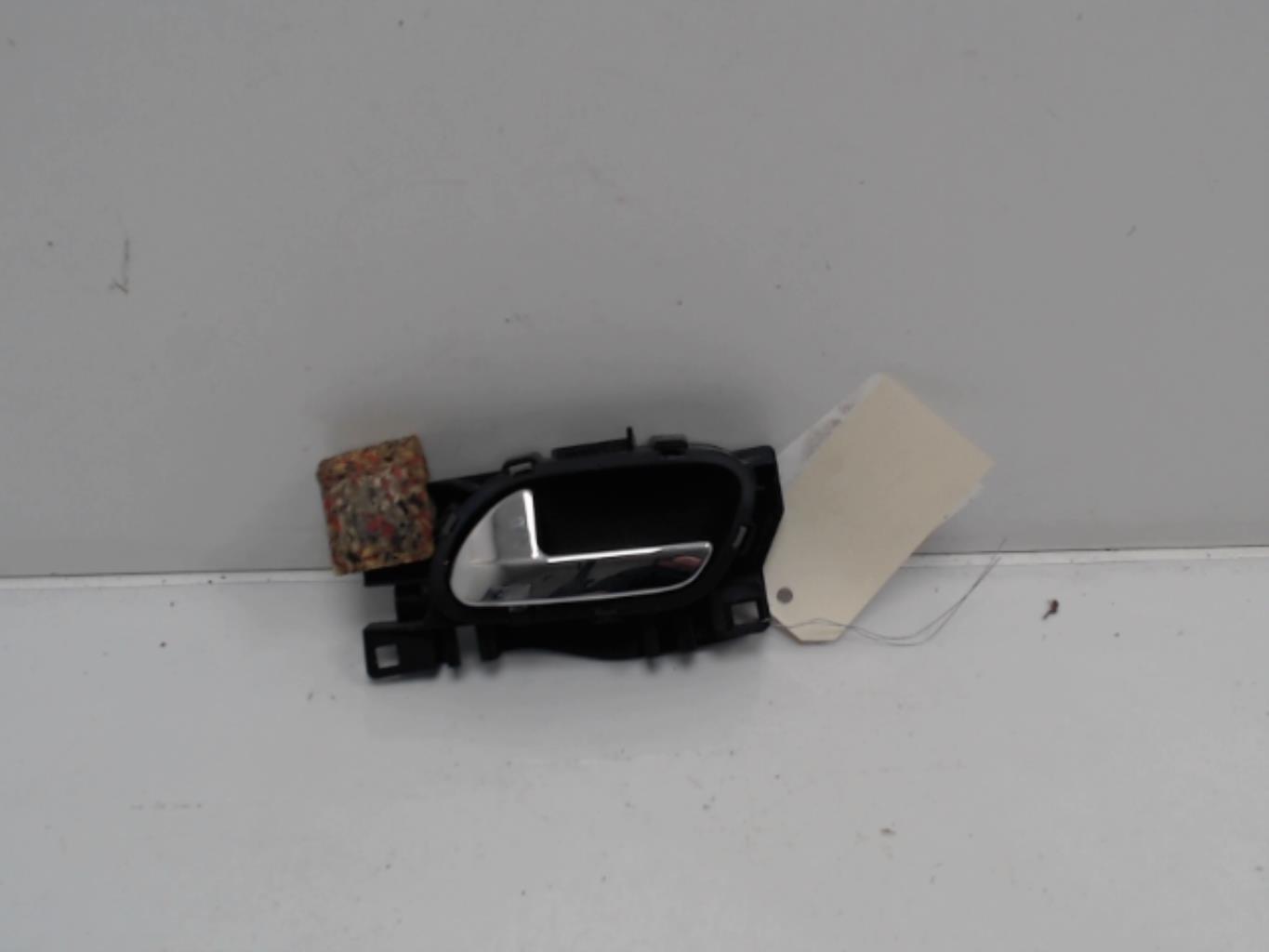 Poignee interieur avant gauche CITROEN C3 PICASSO PHASE 1 Diesel - 1