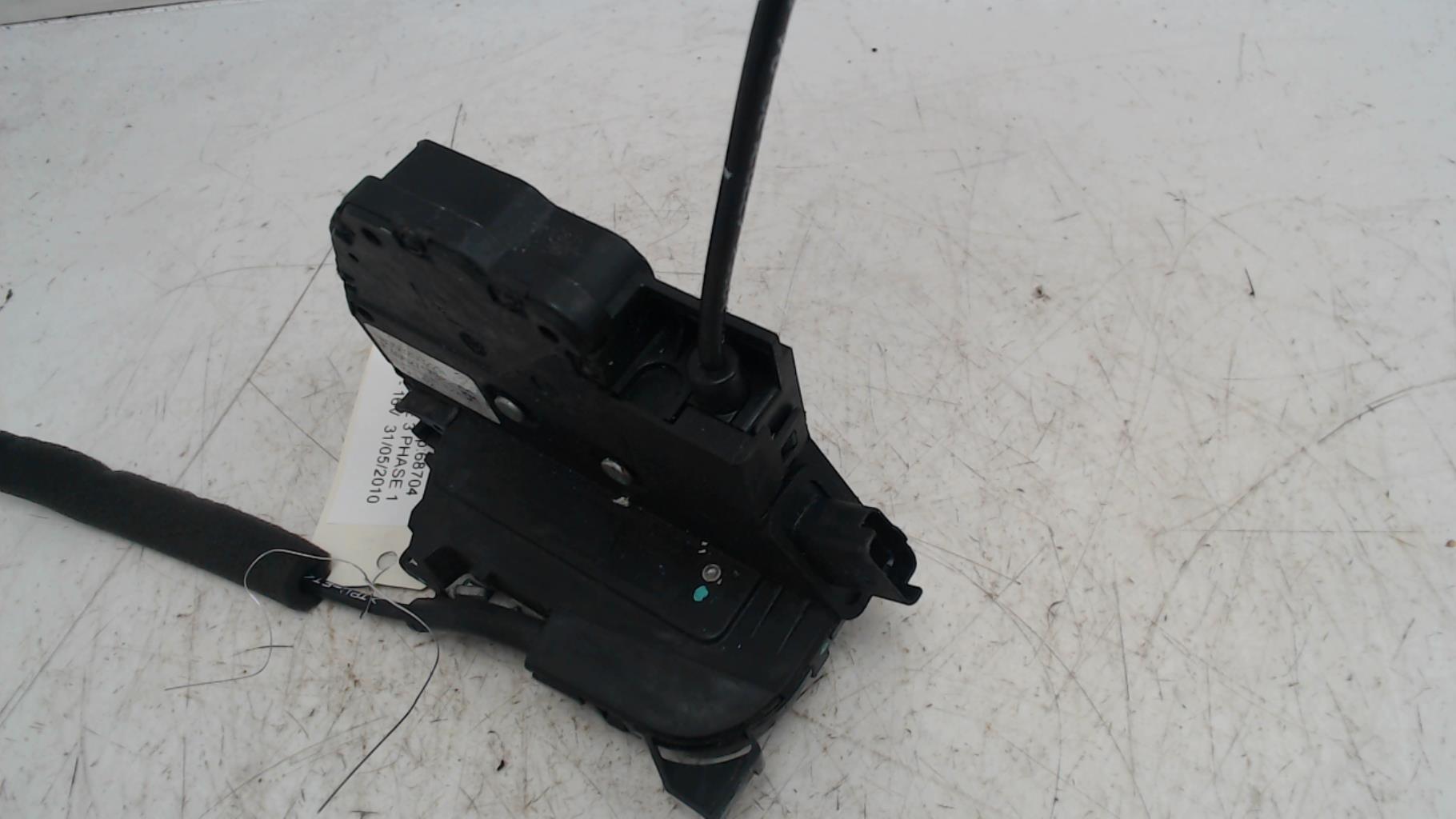 Serrure avant droit RENAULT MEGANE 3 PHASE 1 Essence - 1