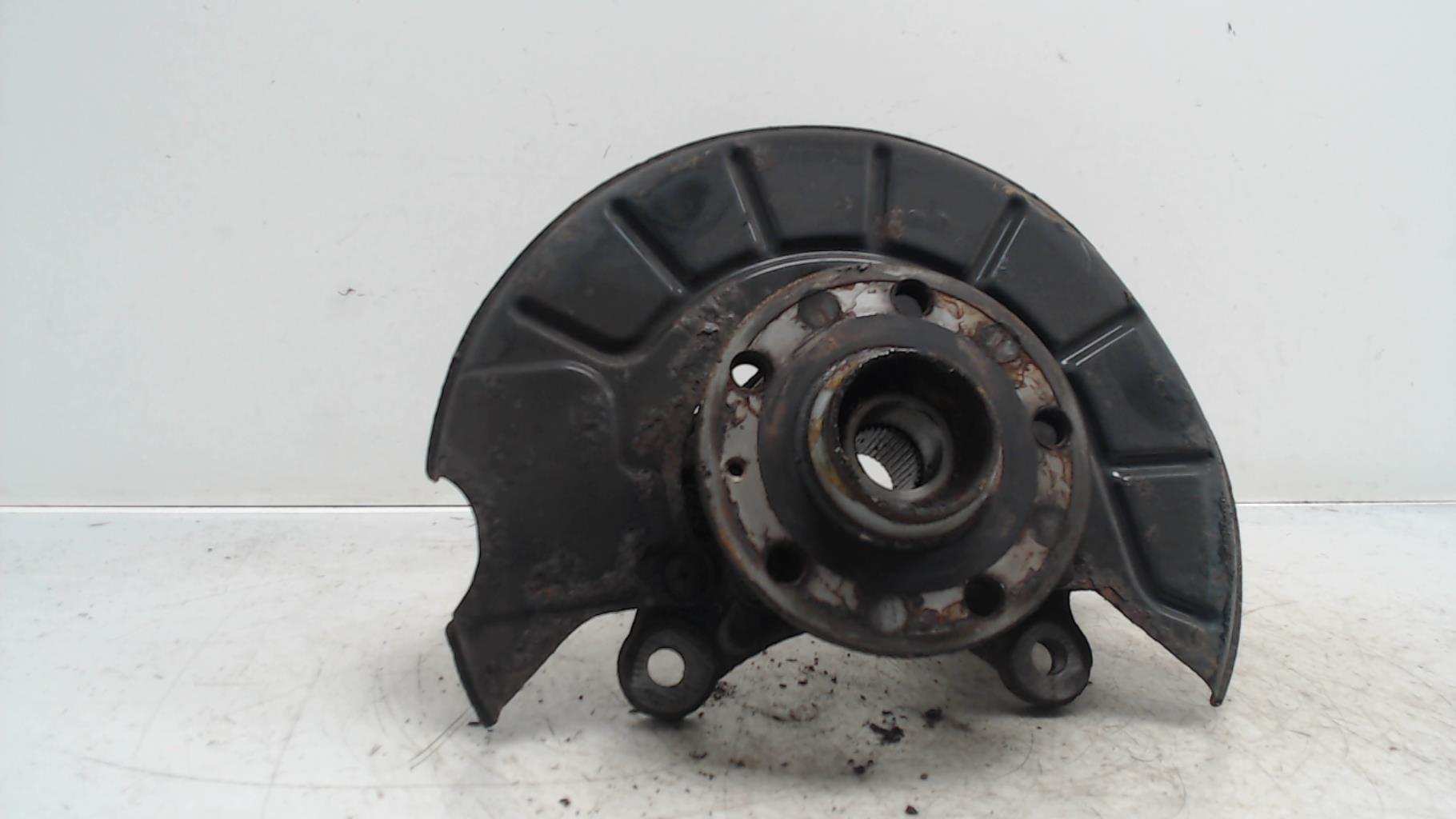 Fusee avant droit VOLKSWAGEN CADDY 3 PHASE 1 Diesel - 1