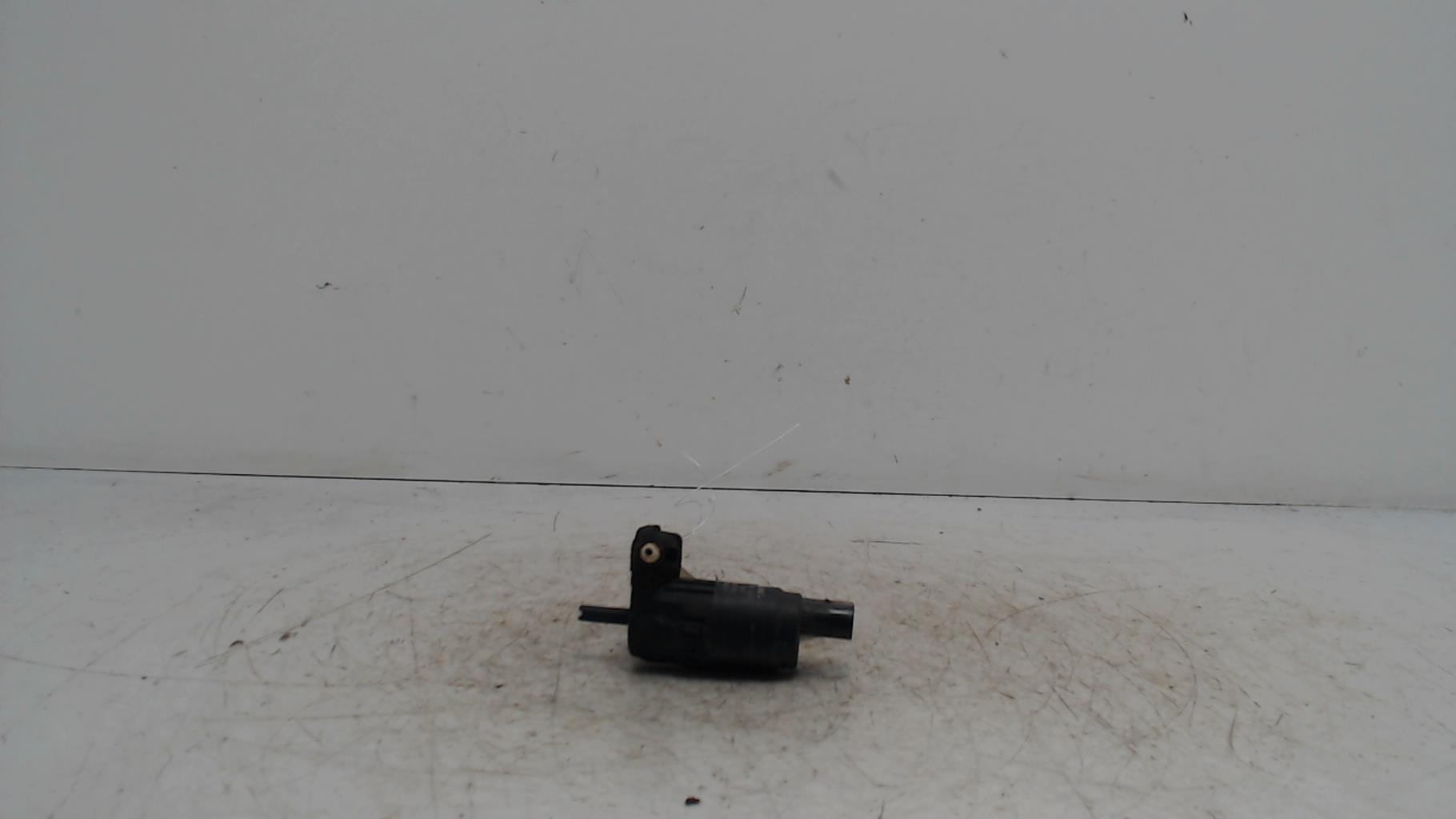 Pompe lave glace avant VOLKSWAGEN CADDY 3 PHASE 1 Diesel - 1