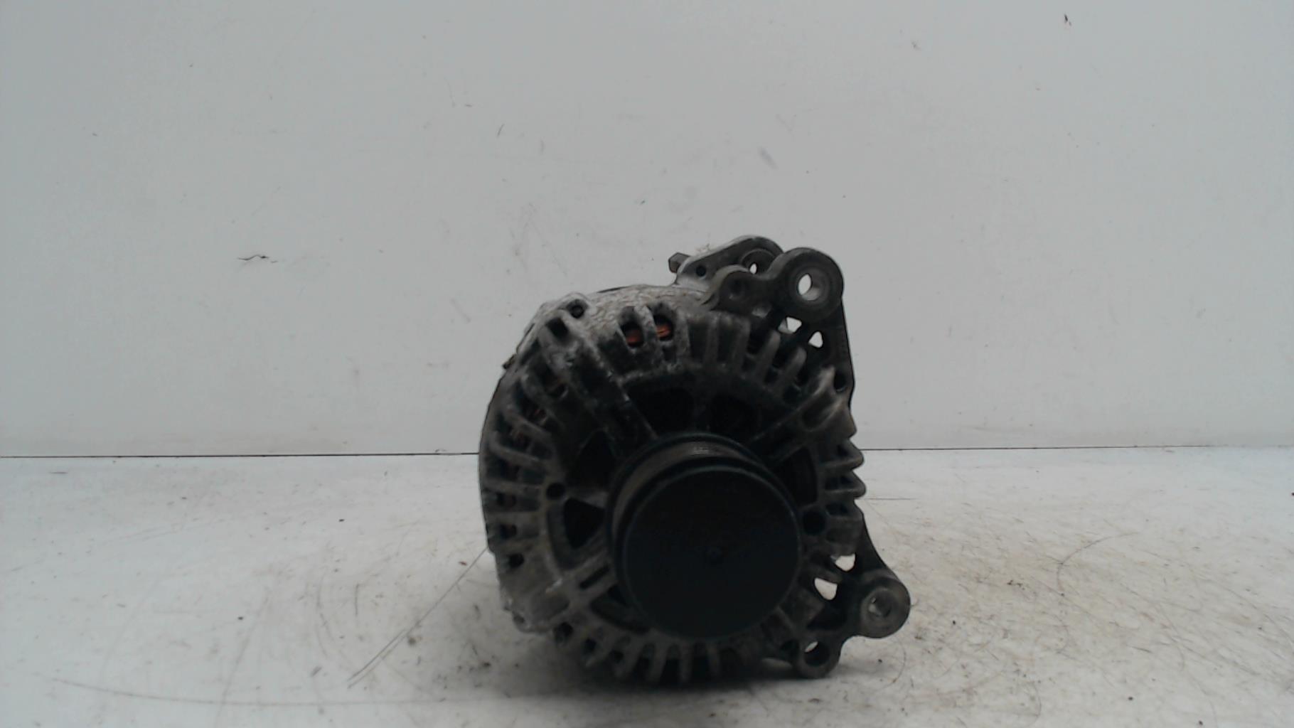 Alternateur VOLKSWAGEN GOLF 5 Diesel - 1