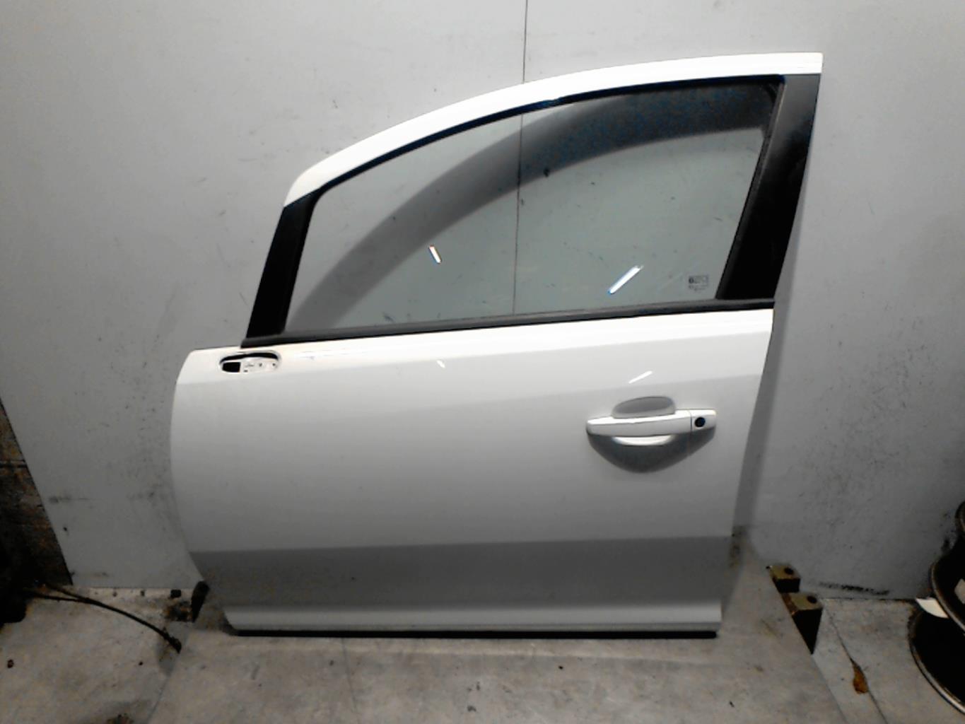 Porte avant gauche OPEL CORSA D PHASE 2 Diesel - 1