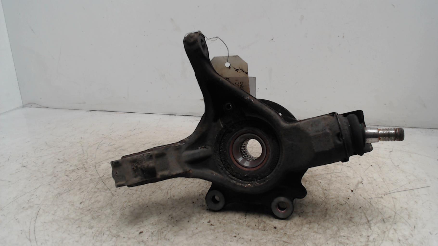 Fusee avant droit CITROEN BERLINGO 2 PHASE 1  - 1