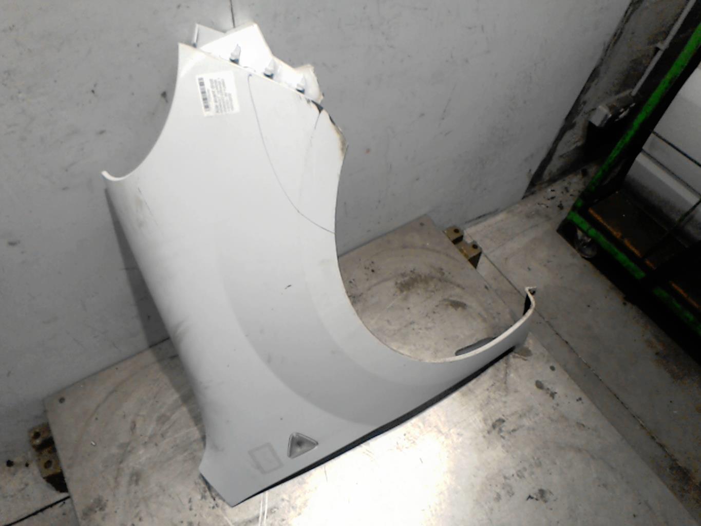 Aile avant droit RENAULT KANGOO 2 PHASE 1 Diesel - 1