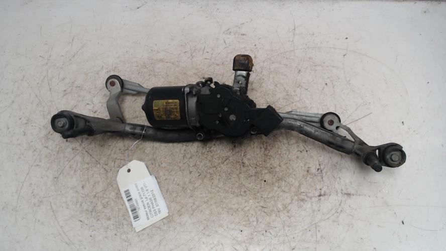 Moteur essuie glace avant -...