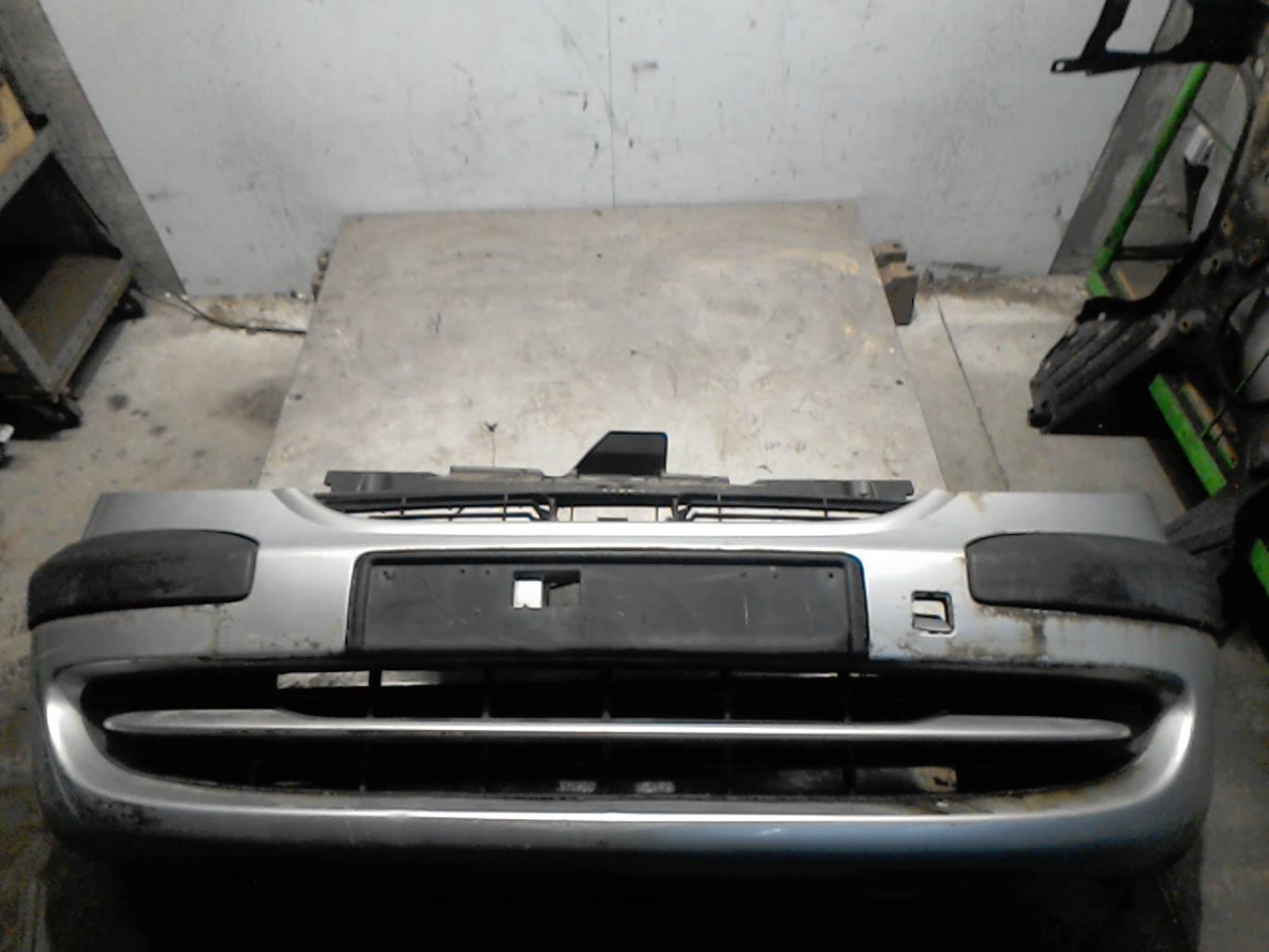 Pare choc avant CITROEN C8  - 1
