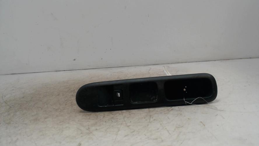 Interrupteur de leve vitre...