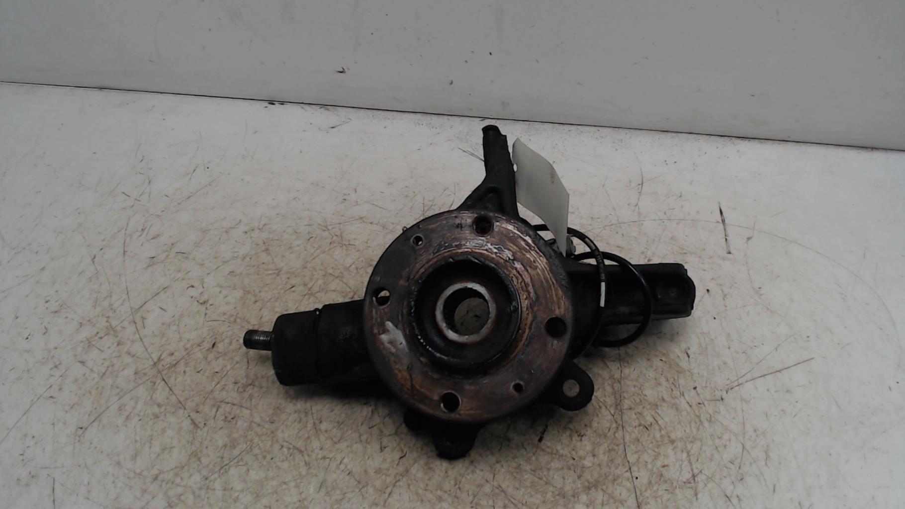 Fusee avant droit CITROEN BERLINGO 2 PHASE 1  - 1