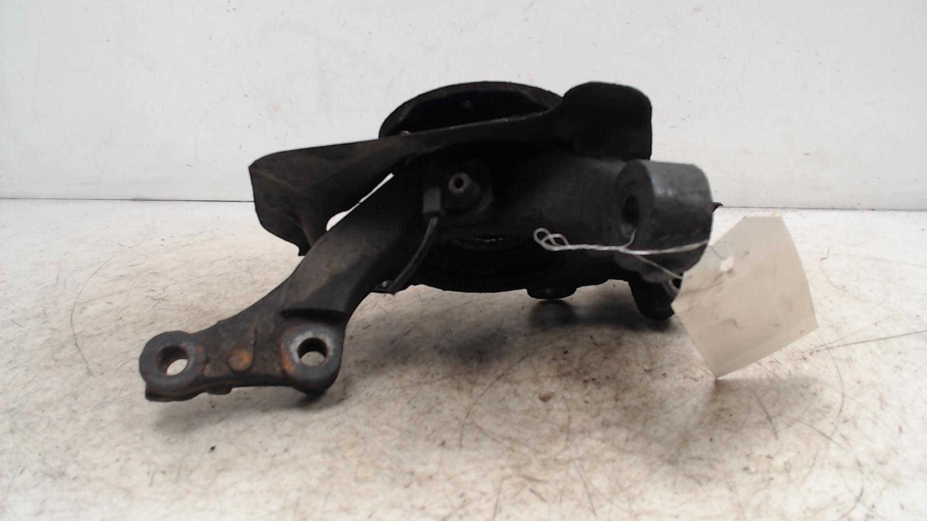 Fusee avant droit PEUGEOT BIPPER  - 1
