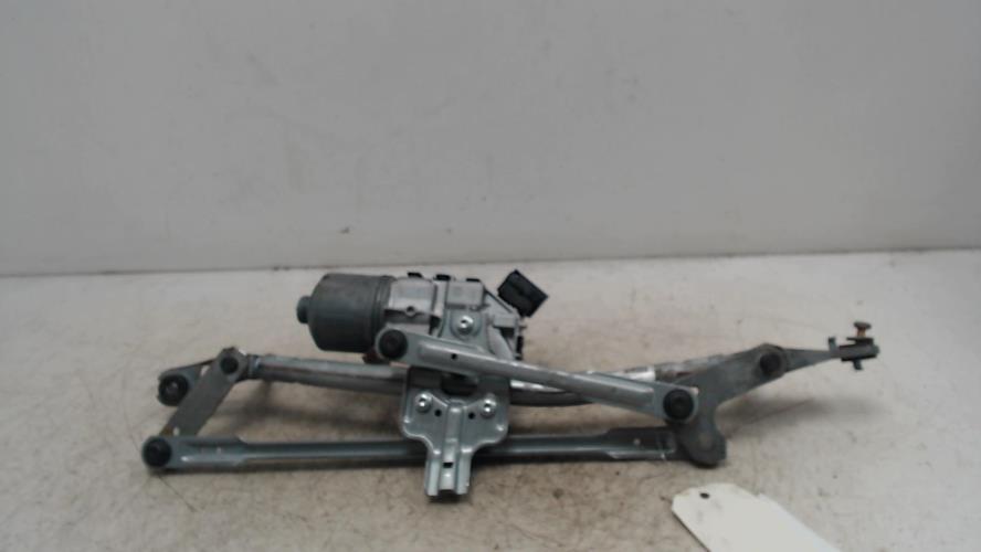 Moteur essuie glace avant -...