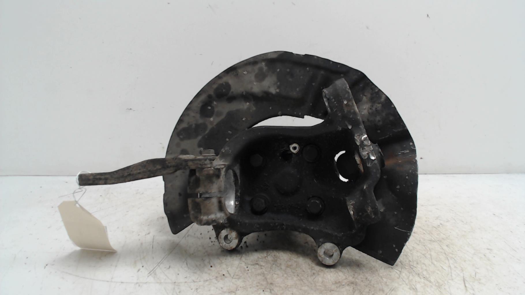 Fusee avant gauche BMW SERIE 5 E60 PHASE 1  - 1