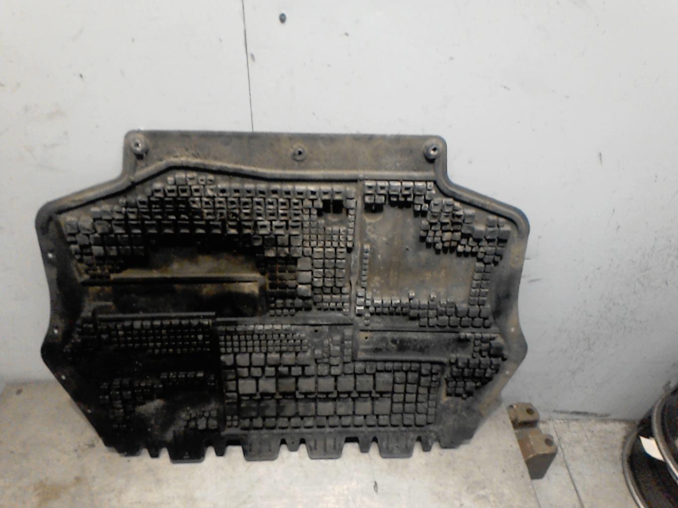 Cache sous moteur VOLKSWAGEN GOLF 6 Diesel - 1