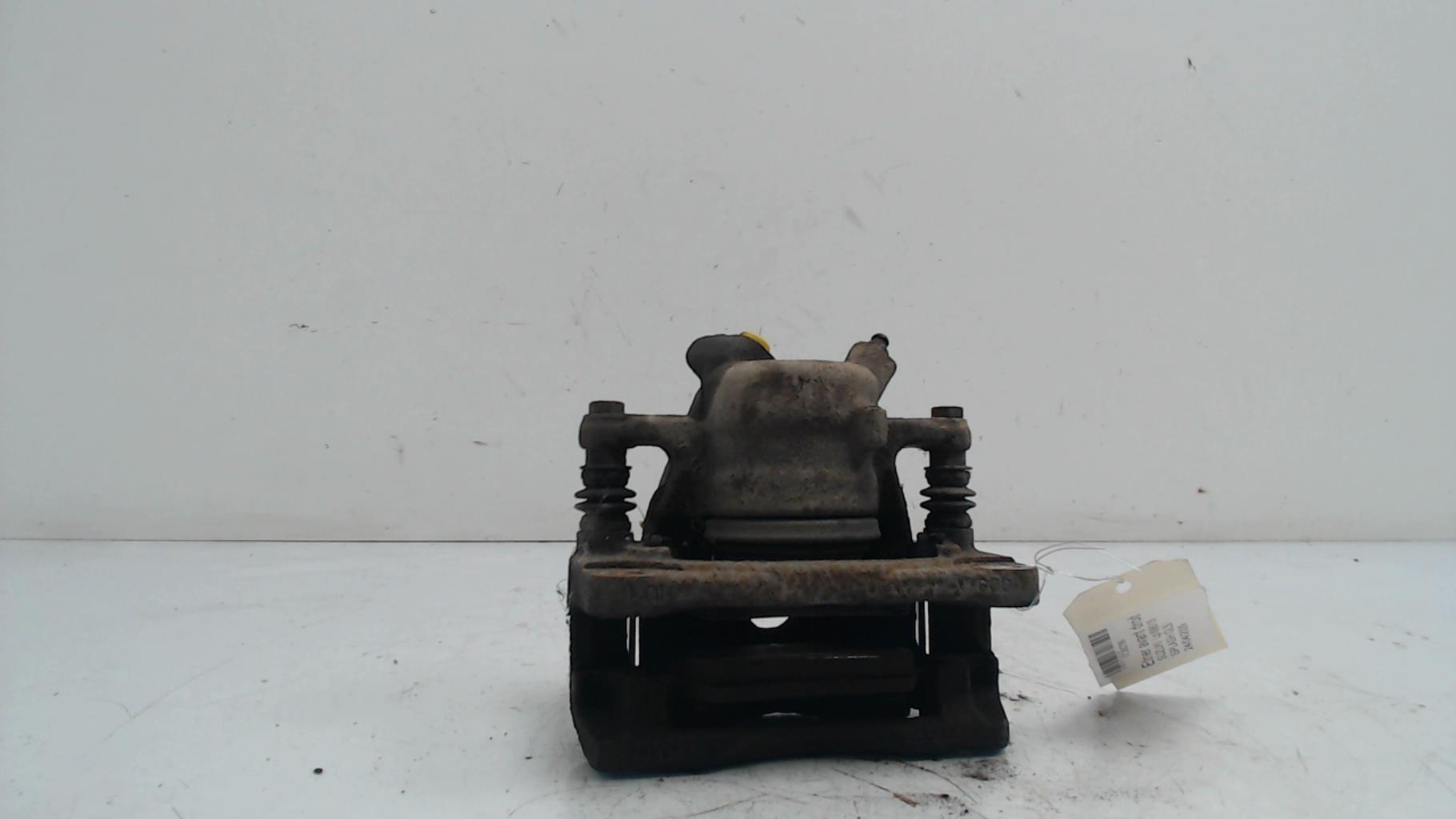 Etrier avant droit (freinage) SUZUKI SPLASH  - 1