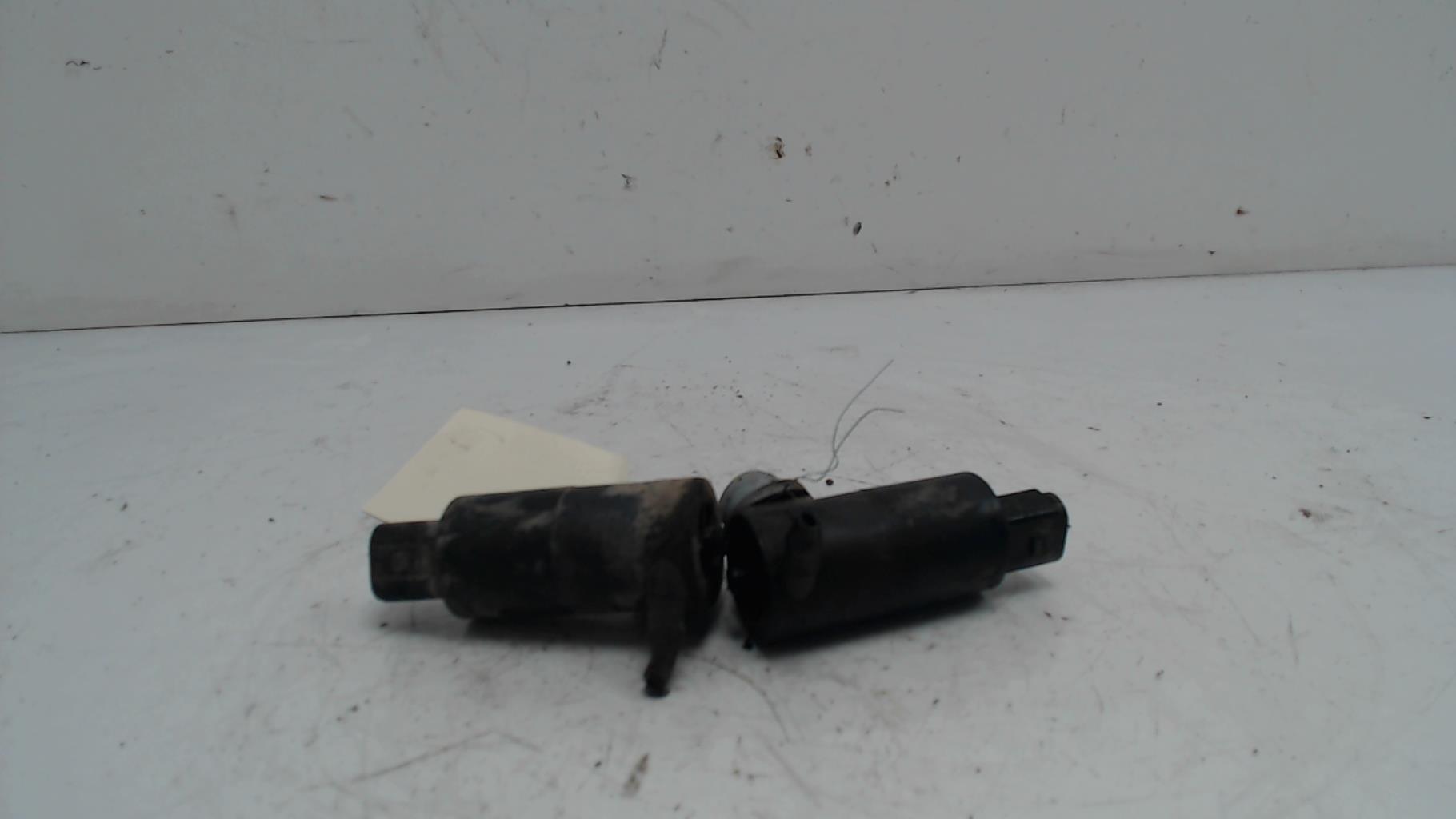 Pompe lave glace avant SUZUKI SPLASH  - 1