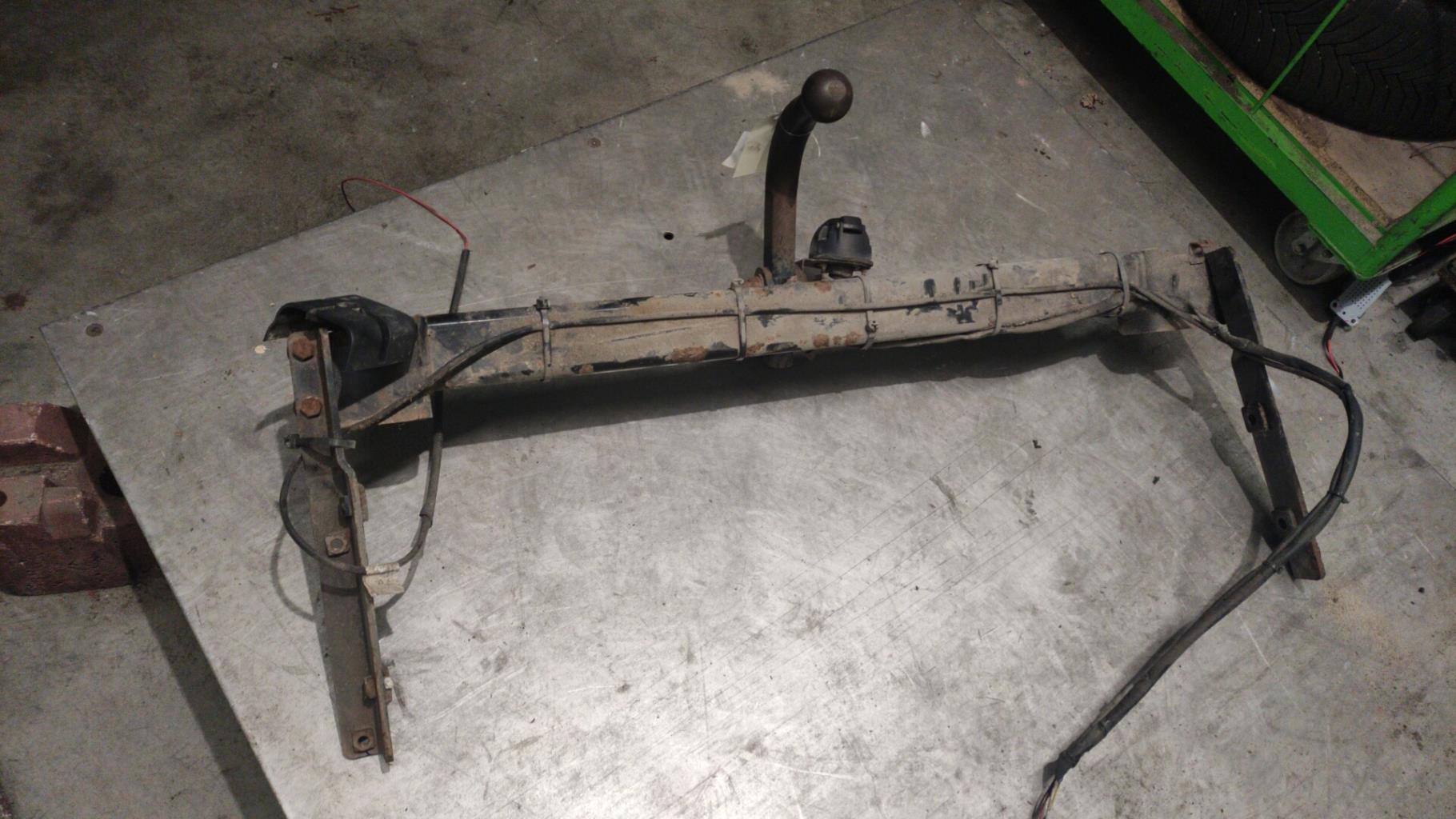 Attelage (boule de remorquage) NISSAN NOTE 1 PHASE 1  - 1