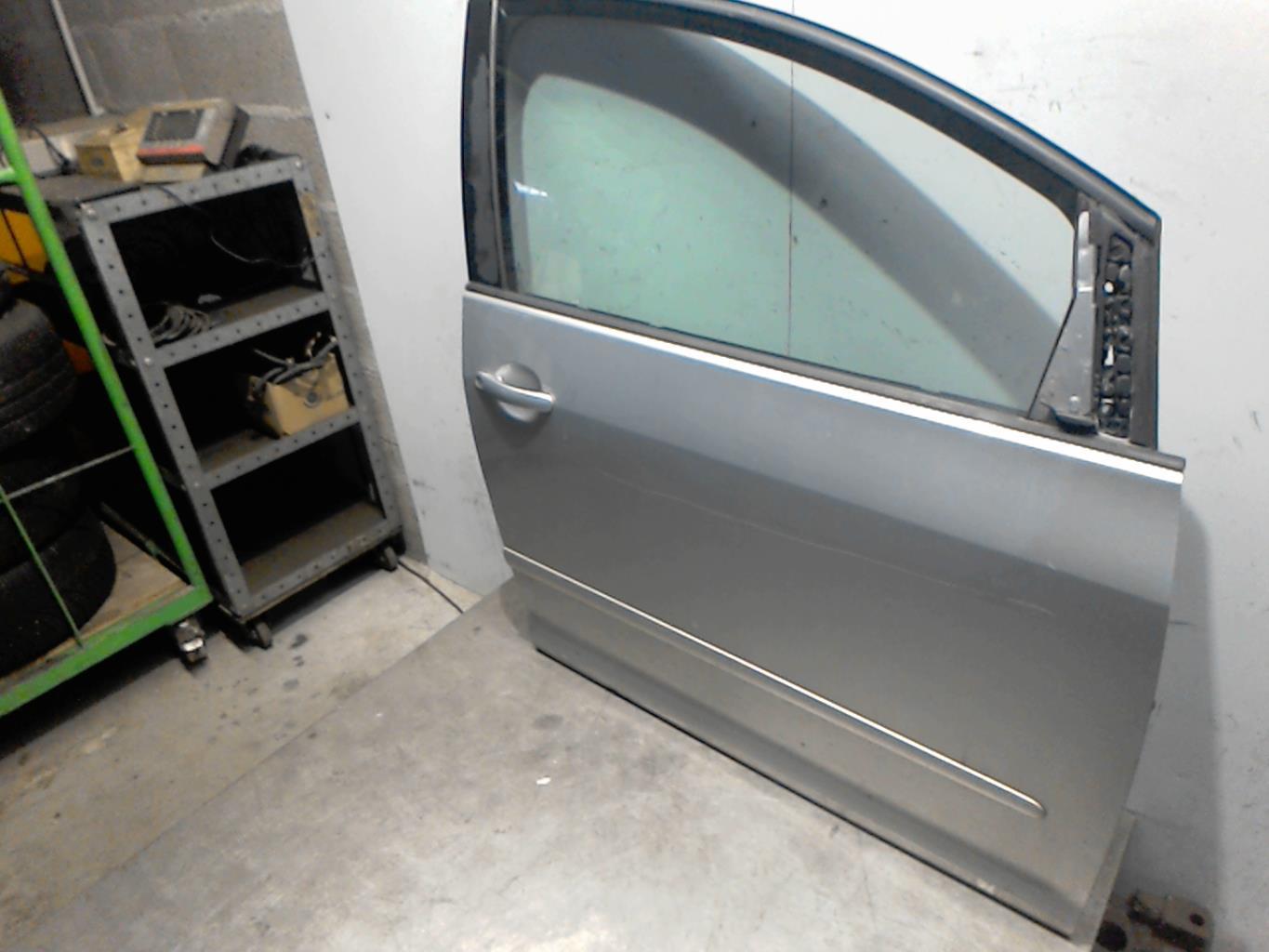 Porte avant droit VOLKSWAGEN GOLF PLUS PHASE 1 Diesel - 1