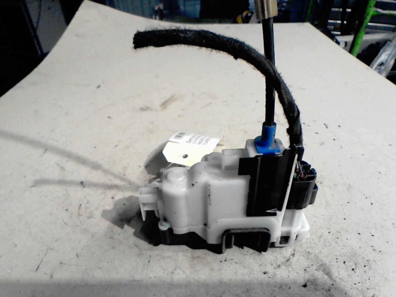 Serrure avant droit CITROEN NEMO Diesel - 1