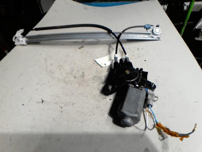 Leve vitre electrique avant...