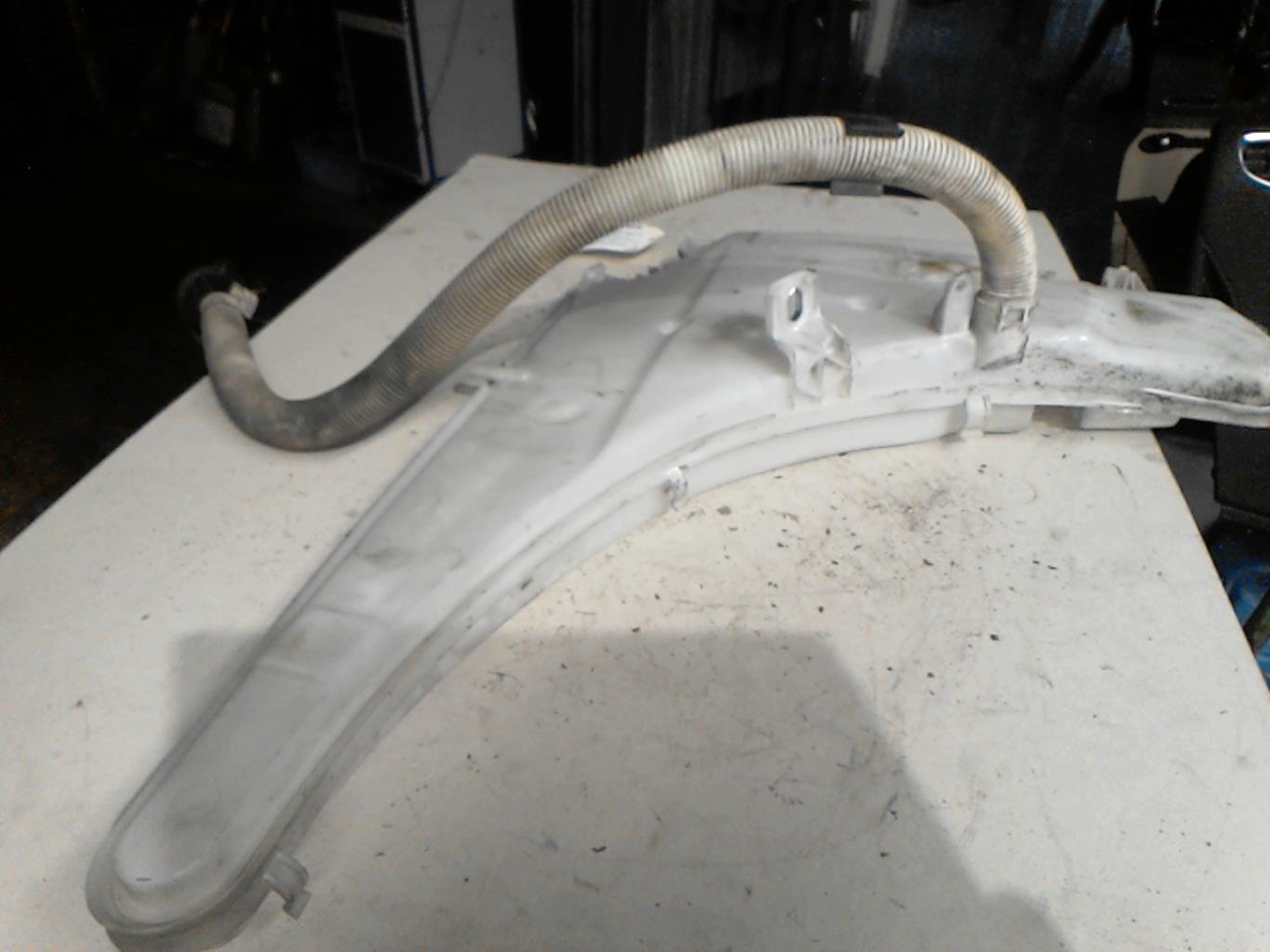 Vase de lave glace BMW SERIE 1 E87 PHASE 2  - 1