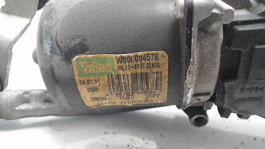 Moteur essuie glace avant -...