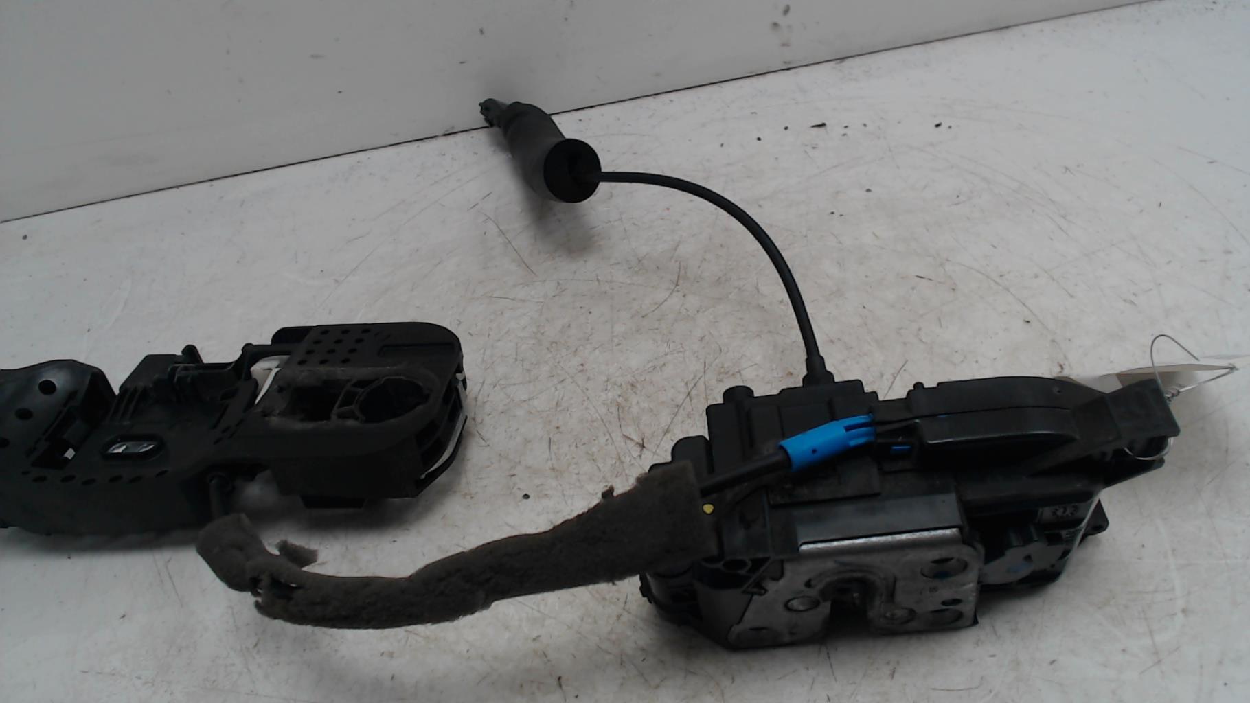Serrure avant droit RENAULT MEGANE 3 PHASE 2 Diesel - 1