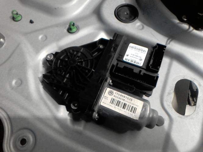Leve vitre electrique avant...