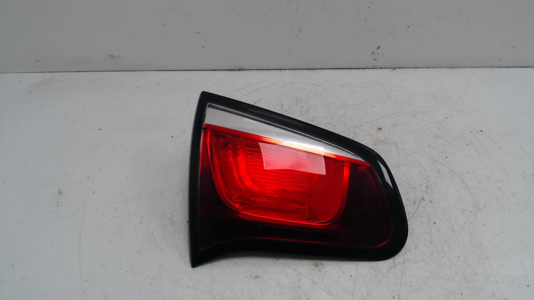 Feu arriere secondaire gauche (feux) CITROEN C3 2 PHASE 2 Essence - 1