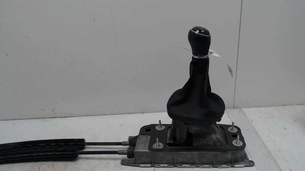 Levier de vitesses VOLKSWAGEN TOURAN 2 Diesel - 1
