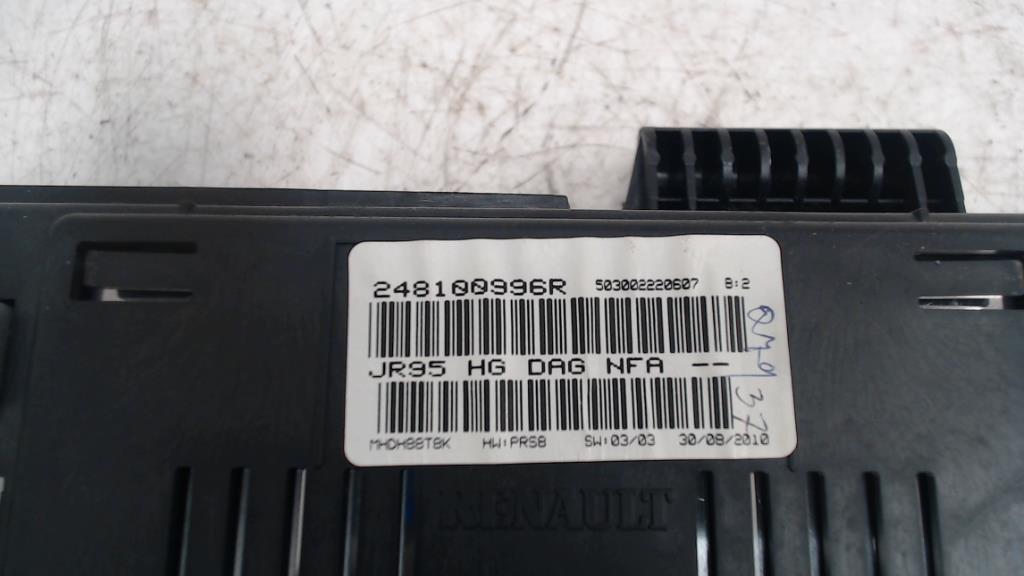 Ecran GPS RENAULT GRAND SCENIC 3 PHASE 1 Diesel - 1