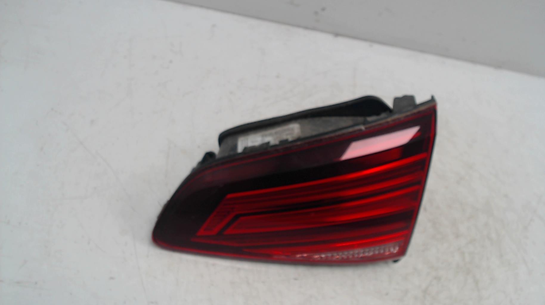 Feu arriere secondaire droit (feux) VOLKSWAGEN GOLF 7 PHASE 2 Diesel - 1
