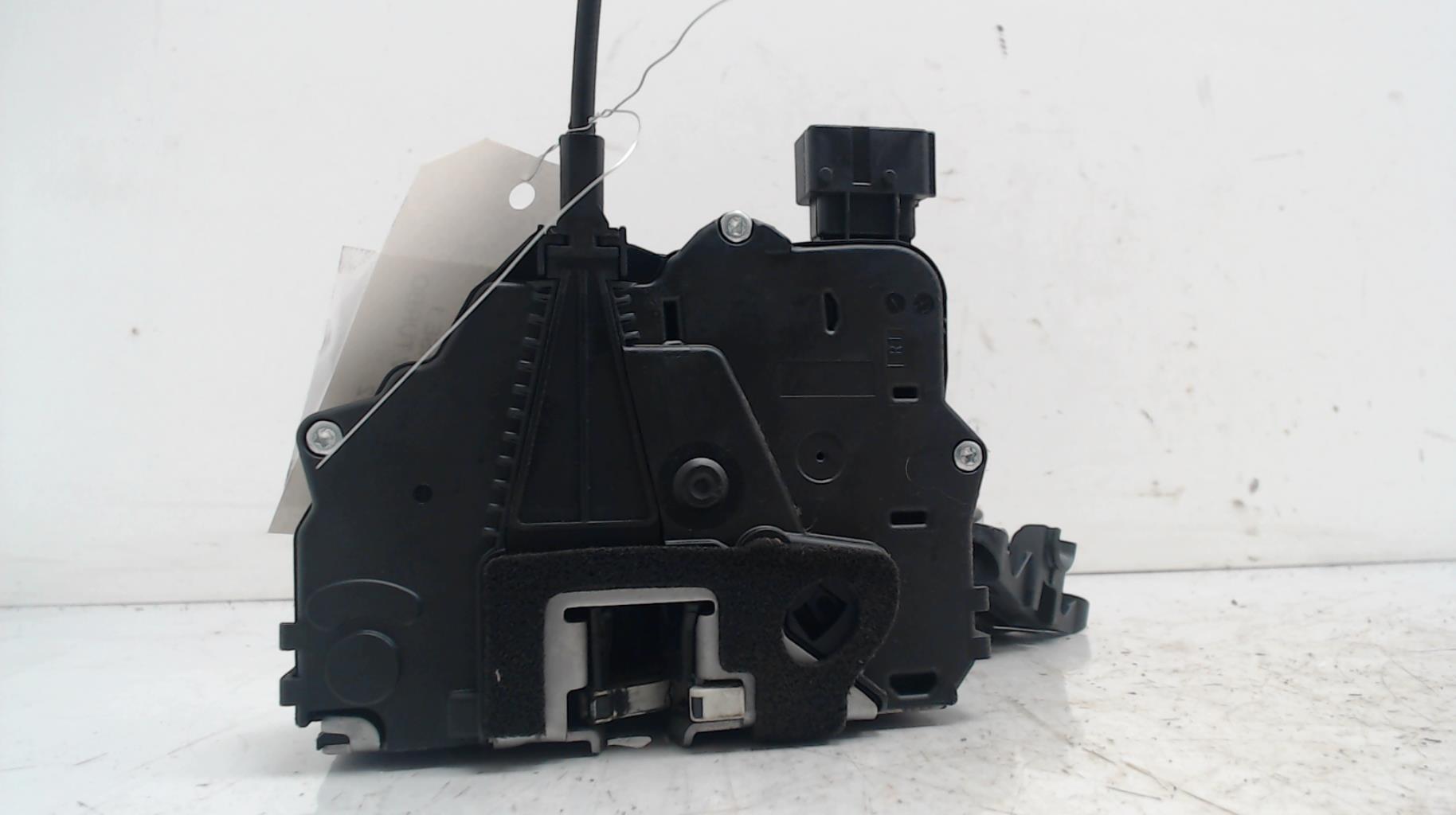 Serrure avant droit OPEL MERIVA B PHASE 1 Diesel - 1