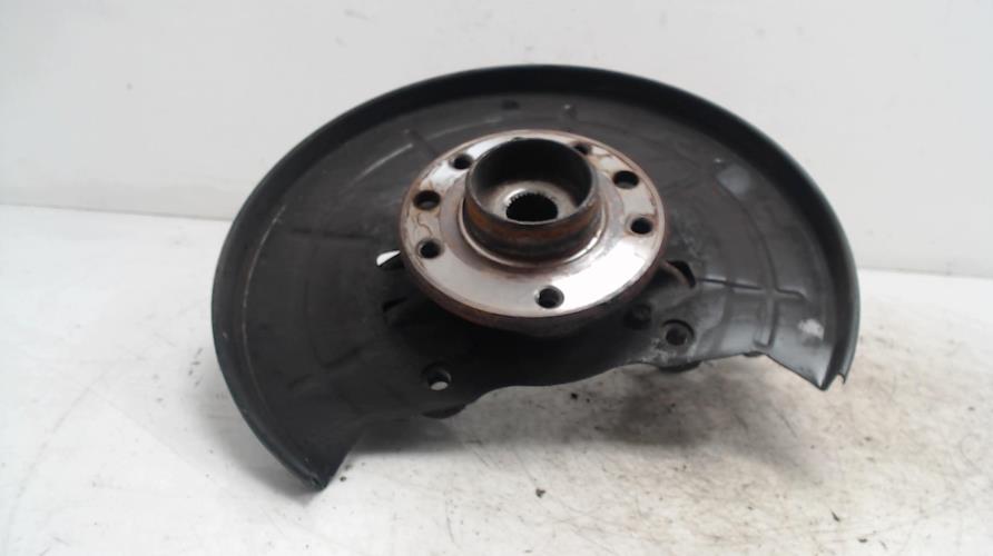 Fusee avant gauche - OPEL...