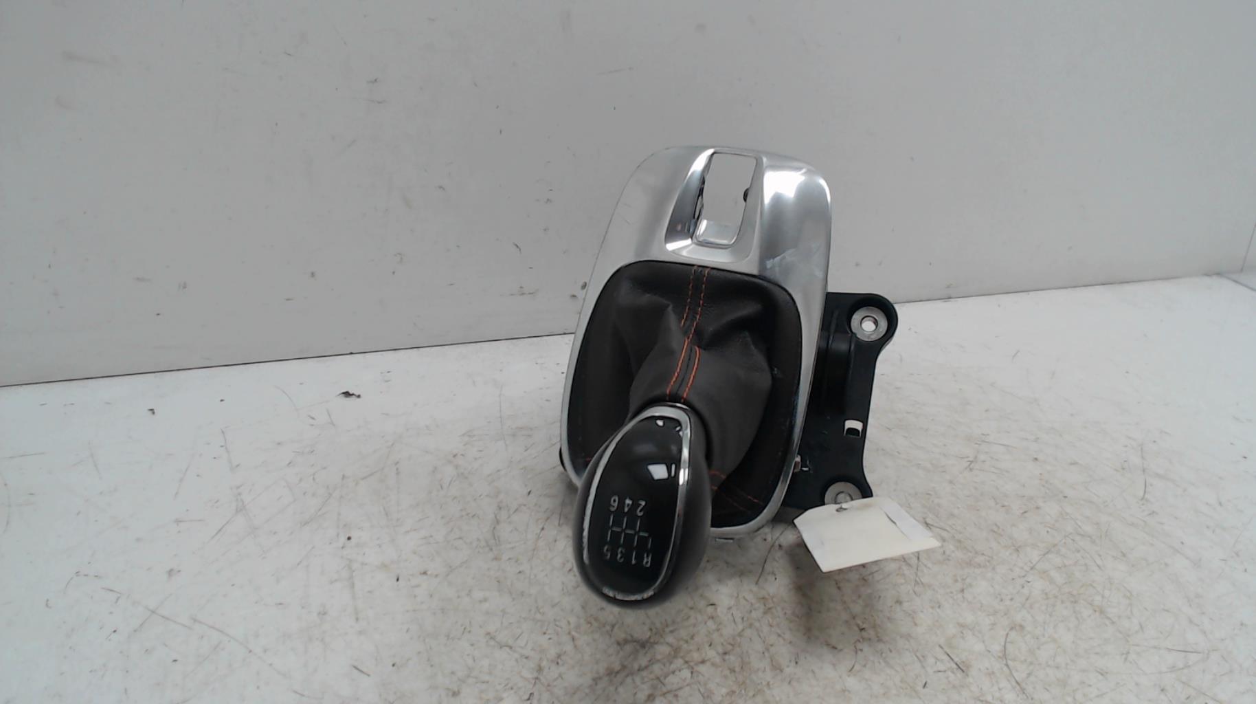 Levier de vitesses OPEL MERIVA B PHASE 1 Diesel - 1